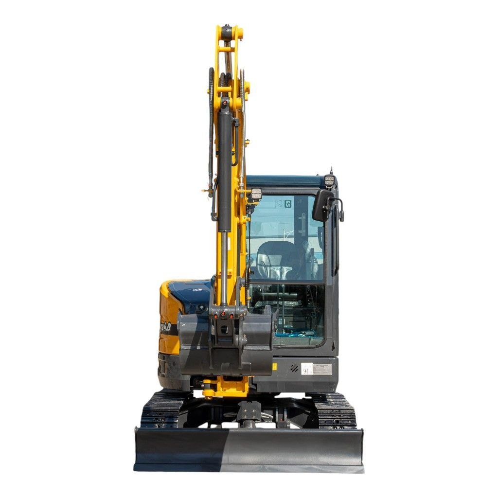 TYPHON NAGA 4.0 Mini Excavator — AC Cabin + Zero Tail Swing - Image 2