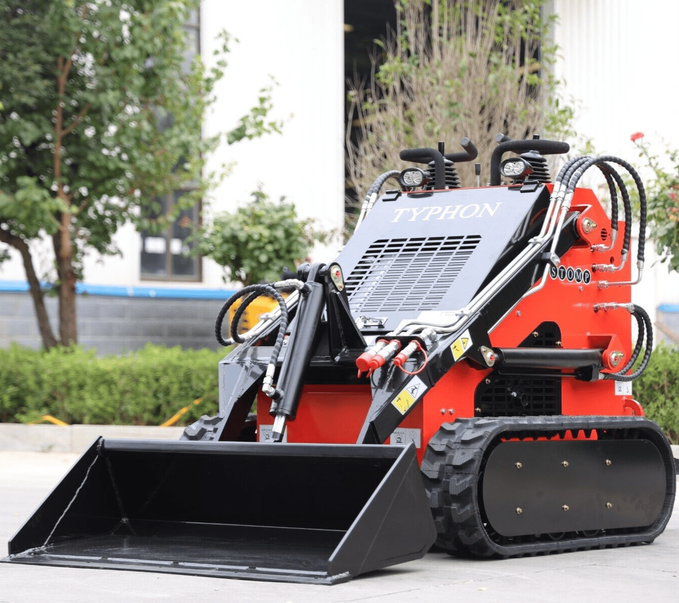 TYPHON STOMP Tracked Mini Skid Steer Loader - Image 2